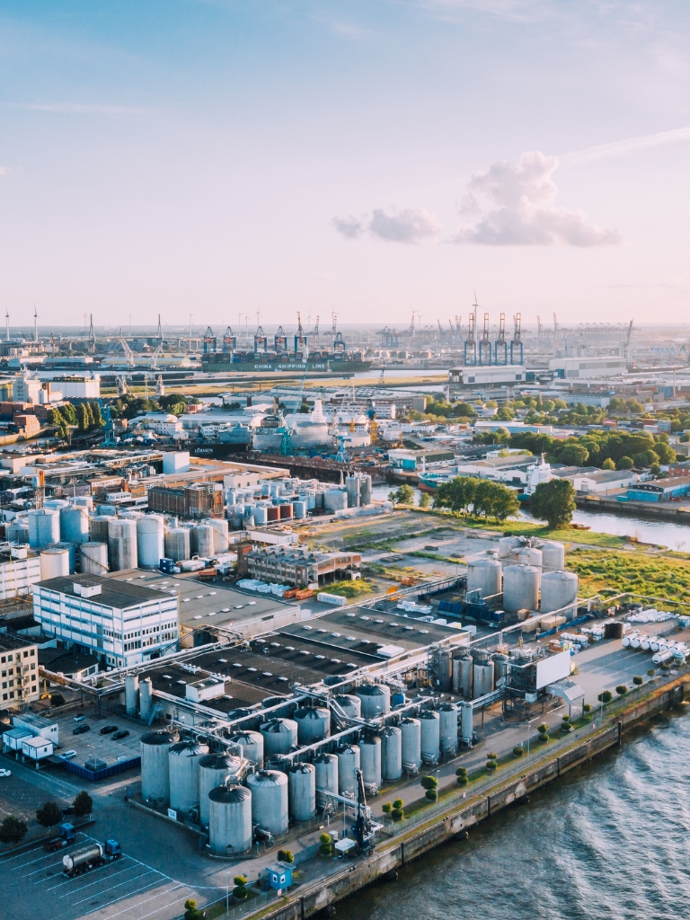 IoT_Industrial_manufacturing_factories-industrial-area