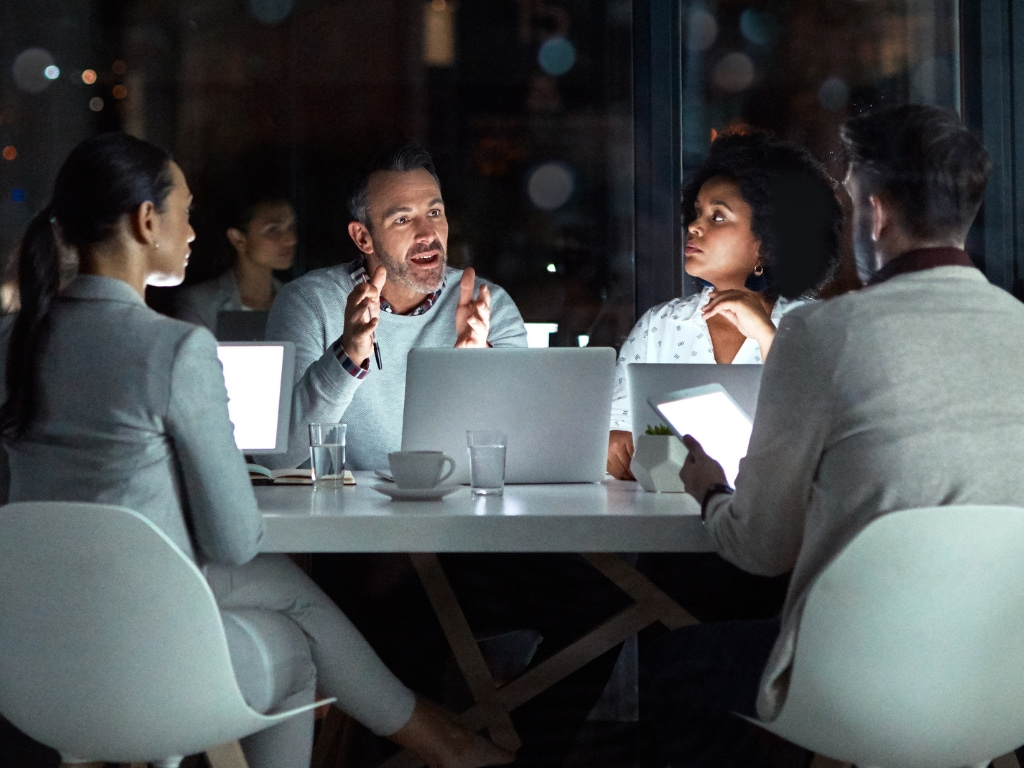 team-meeting-office