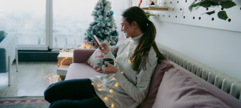 How can retailers step up their customer experience game this holiday season?